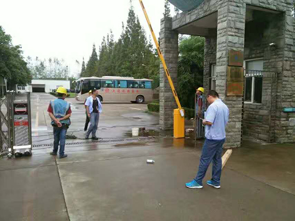 藍牙系統開門道閘