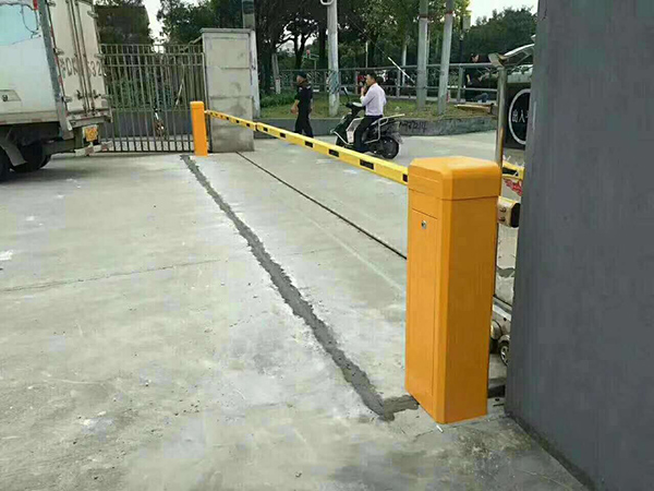 藍牙系統開門道閘