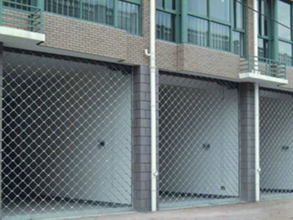 電動網型卷簾門