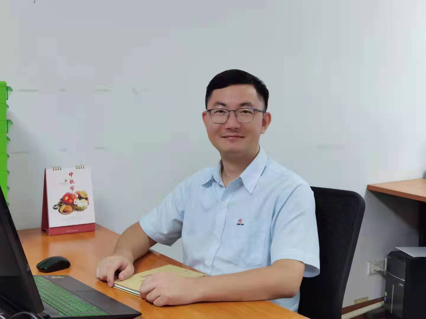 21.安泰超硬優(yōu)秀黨員--伍云杰.jpg 21.安泰超硬優(yōu)秀黨員--伍云杰.jpg