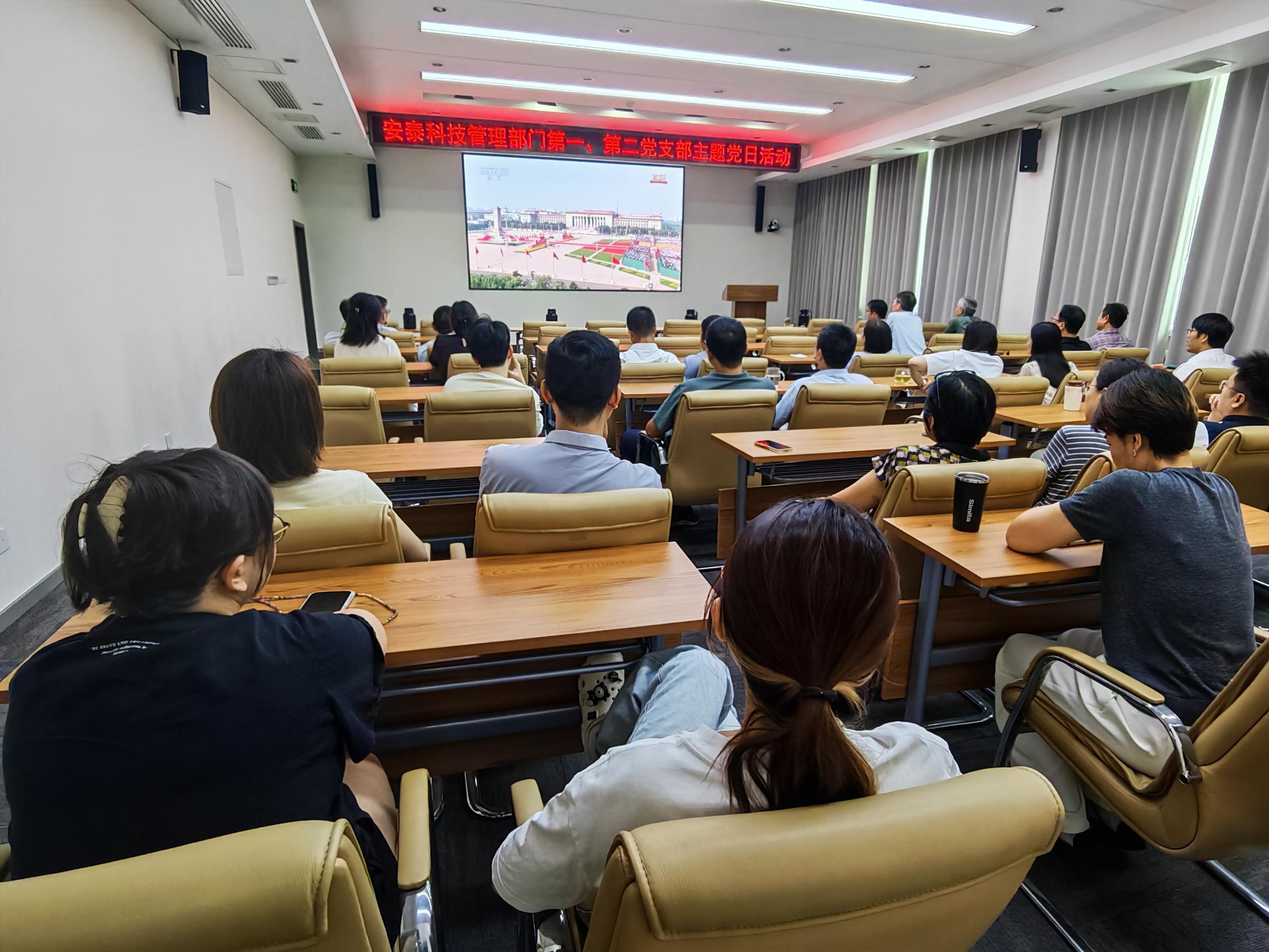 管理部門(mén)2.jpg 管理部門(mén)2.jpg